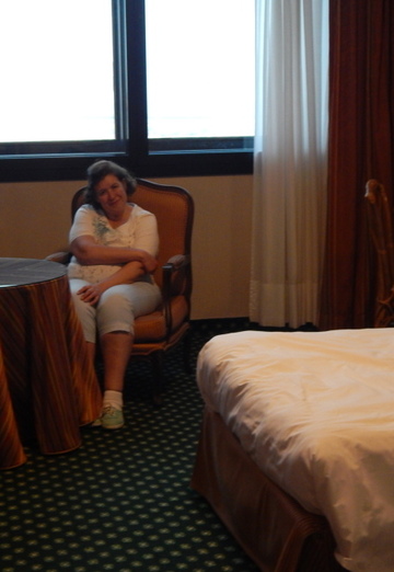 Elena (@elena352754) — my photo № 1